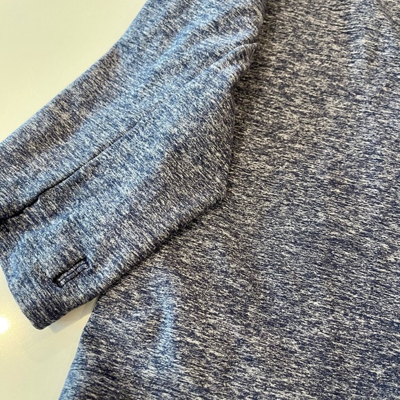 Lululemon long sleeve - Picture 2 of 9